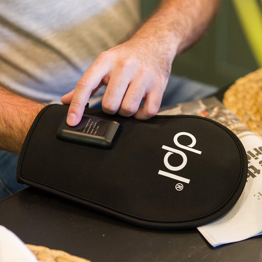 Man Turning On dpl Flex Mitt