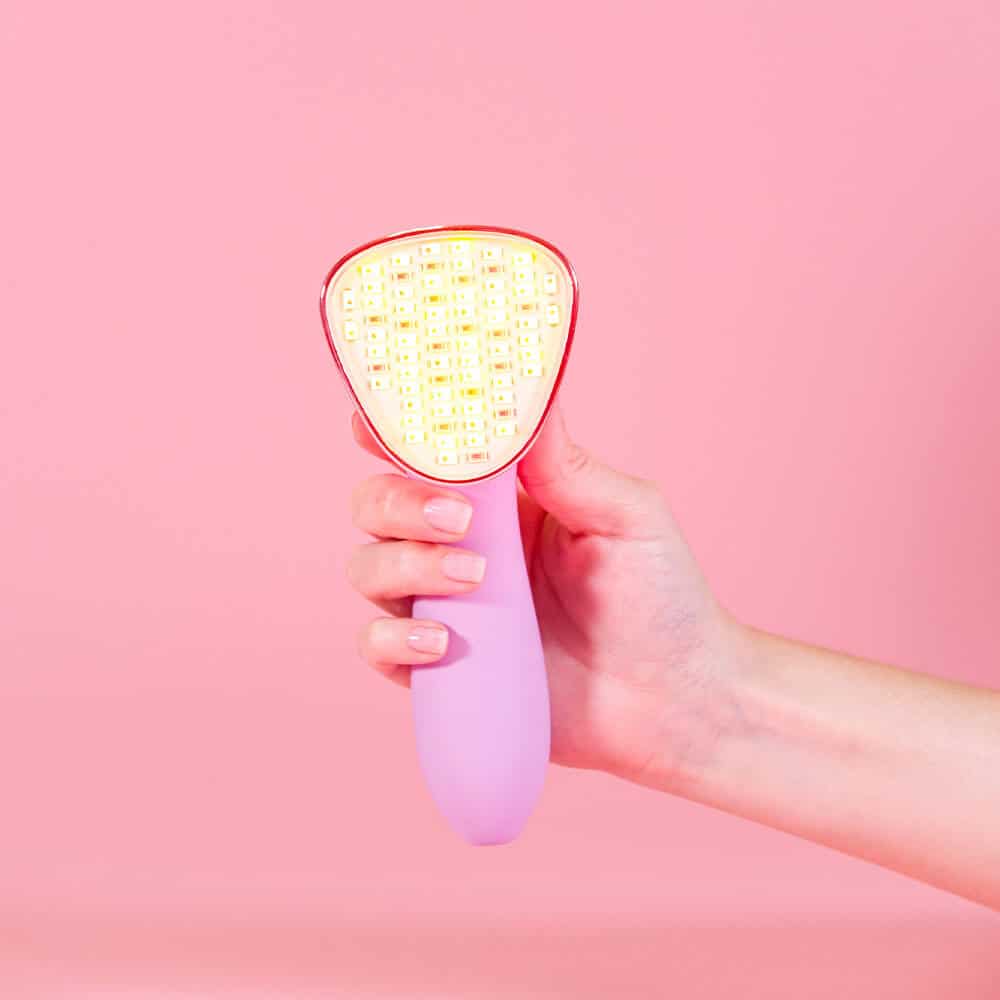 clinical-xl-aa-inHand-LightsOn